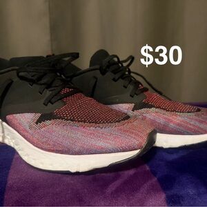 Nike Men's Athletic Shoes - Black and Red